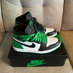 Nike Green and Black High-Top Sneakers